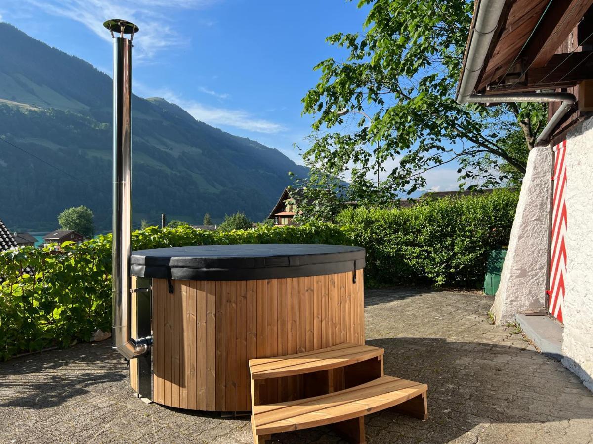 Romantic Private Superior Swiss Chalet With Hottub Lungern ภายนอก รูปภาพ